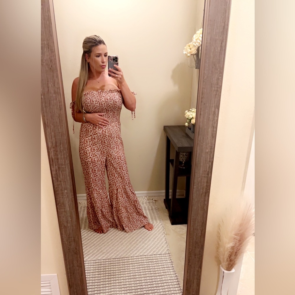 Khaki Thin Straps Smocked Bodice Wide Leg Floral Jumpsuit - Picture 5 of 5